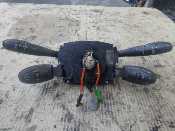 COMMODO CITROEN / PEUGEOT - Vue 1